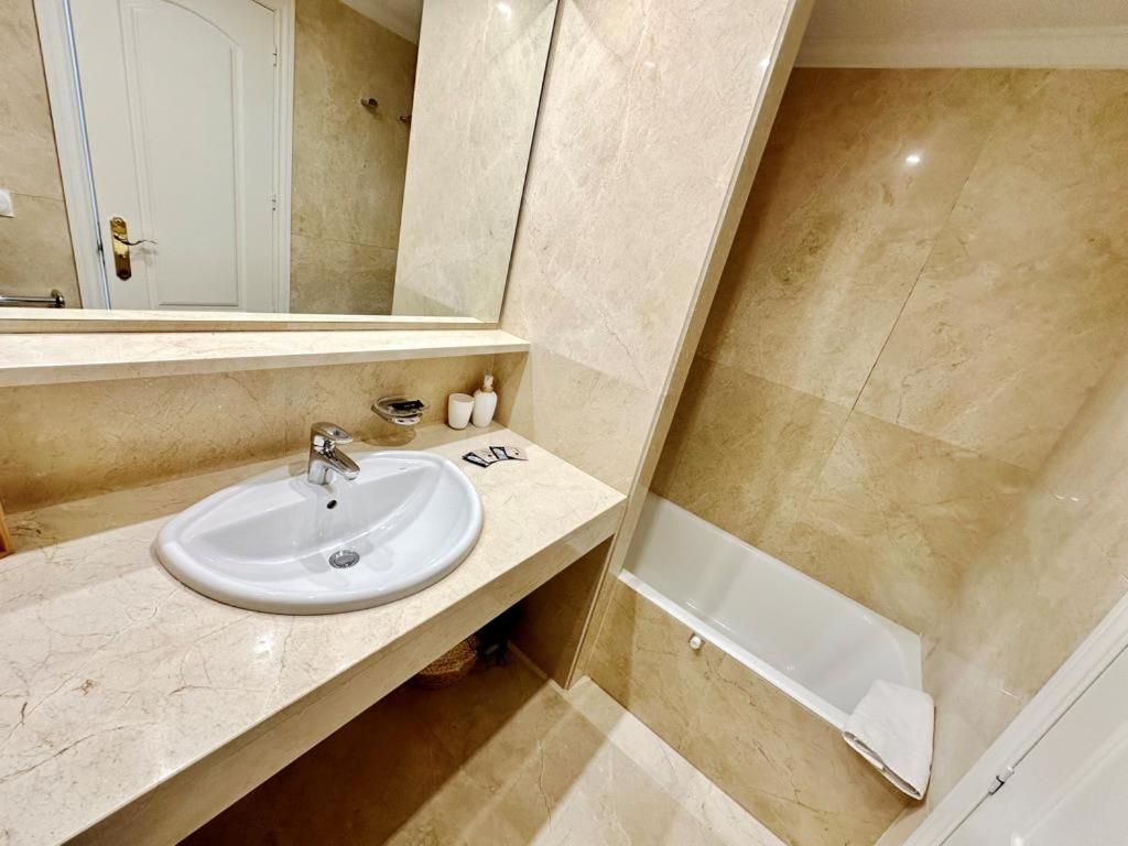 Atico Frontal Al Mar Con Piscina Privada By Homeprive Denia Exteriér fotografie
