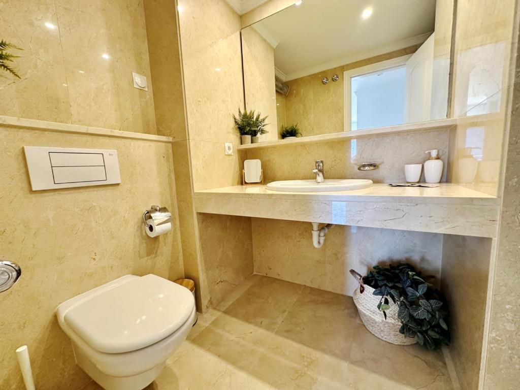 Atico Frontal Al Mar Con Piscina Privada By Homeprive Denia Exteriér fotografie